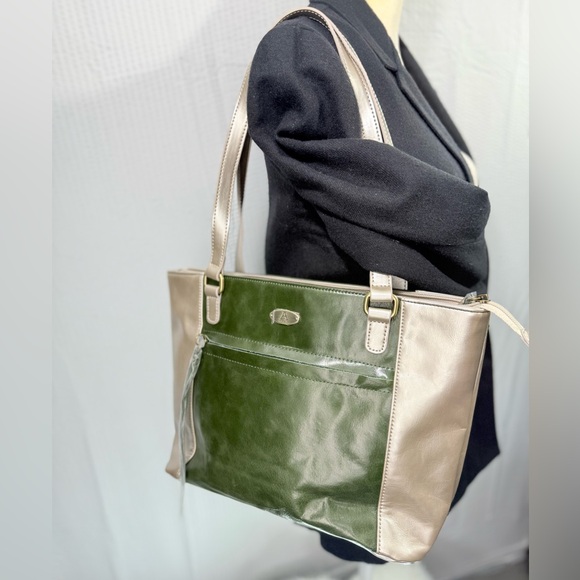 Genuine Leather Tote Handbag Aurielle by Carryland Shoulder Bag Large Size - Picture 1 of 14